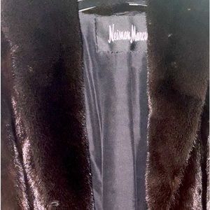 STUNNING NEIMAN MARCUS MINK  4- 6, MEASURES RIGHT ABOVE KNEE , SEE APPRAISAL